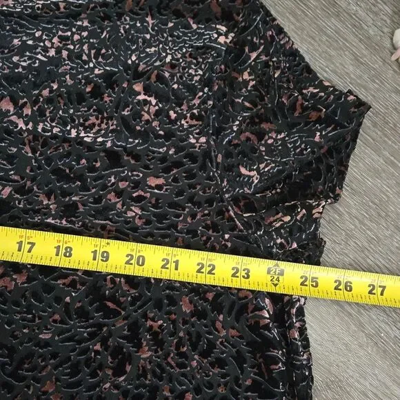 Free People Velvet Teddy Burnout Top Size Medium NWT - Picture 12 of 14